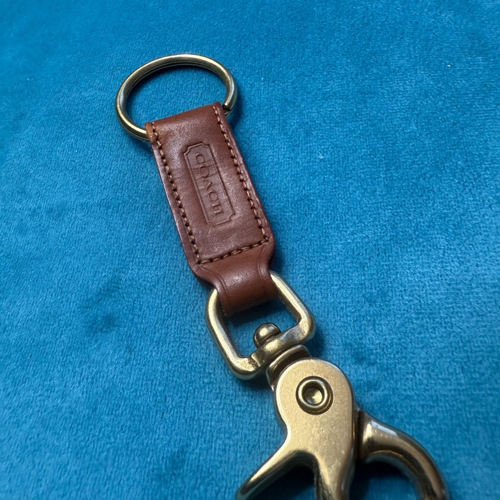 Coach Vintage Brown Leather Keychain with Gold Hardware - Picture 5 of 7